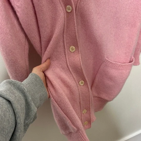 Vintage 100% Wool Pink Cardigan - Picture 3 of 9